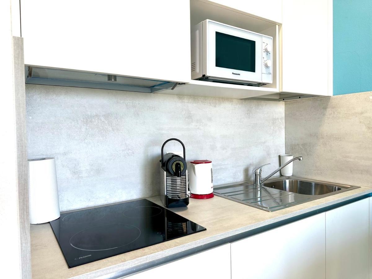 Beach Front Apartment Sabbiadoro Lignano Sabbiadoro Bagian luar foto