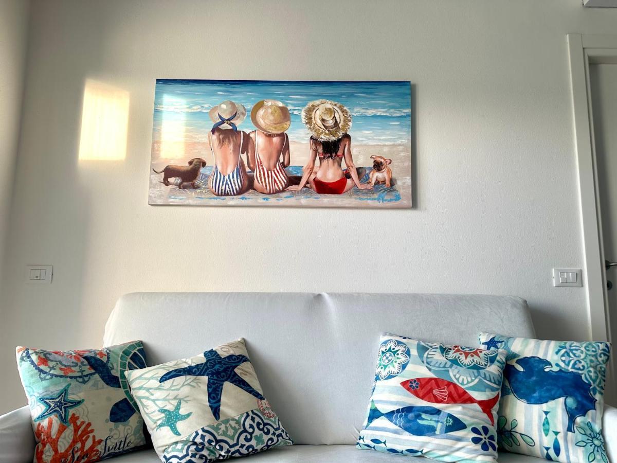 Beach Front Apartment Sabbiadoro Lignano Sabbiadoro Bagian luar foto